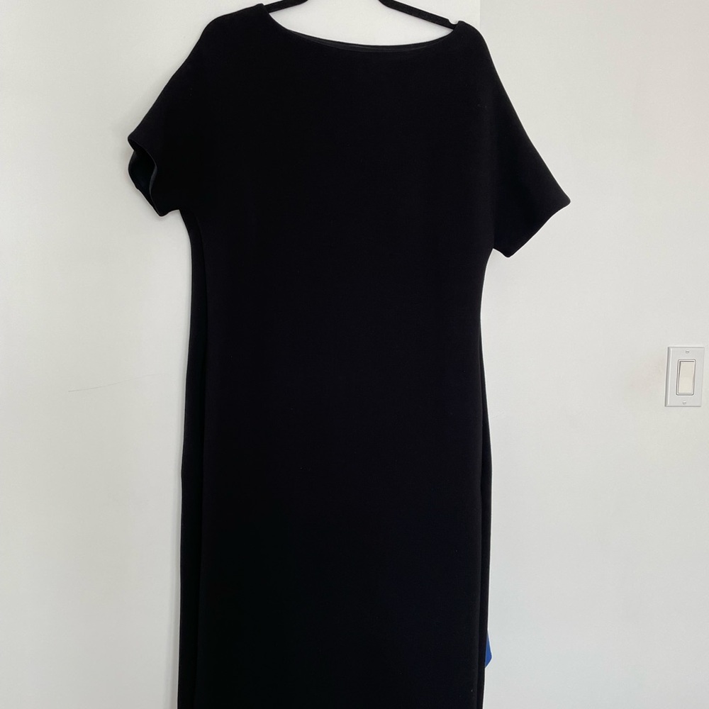 Black Women's Short-Sleeve Shift Dress